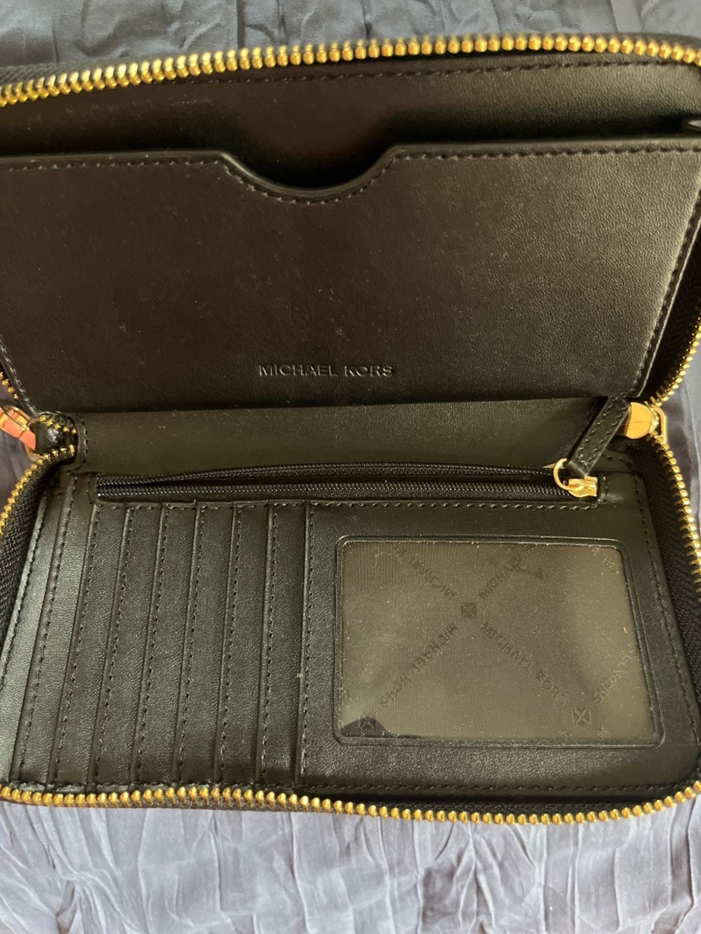 Michael kors wallet - Picture 4 of 4